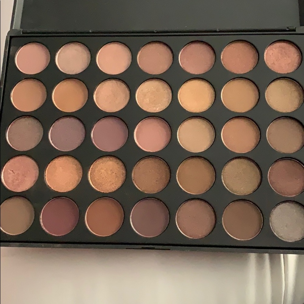 Eyeshadow Palette